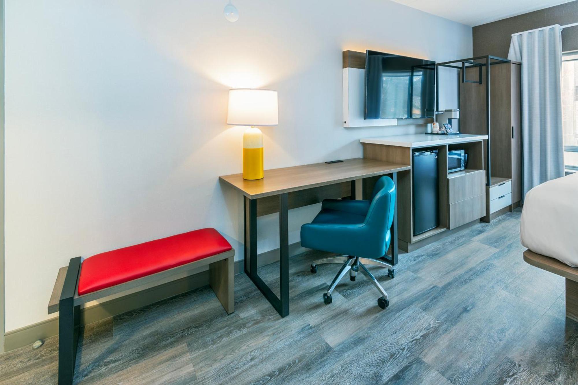 Comfort Suites London Ngoại thất bức ảnh