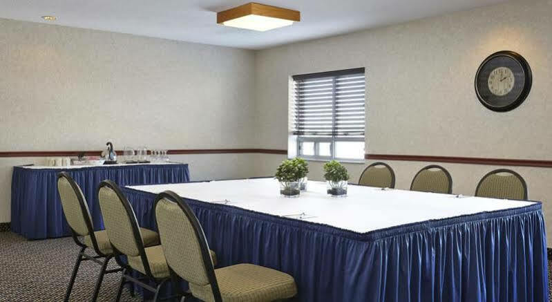 Comfort Suites London Ngoại thất bức ảnh